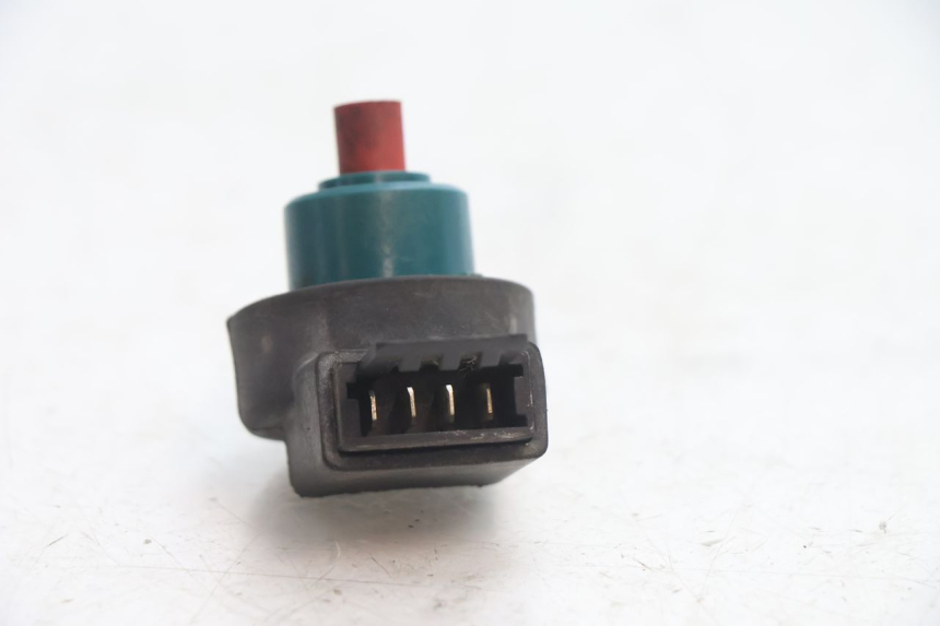 photo de INTERRUPTOR DE ENCENDIDO. PIAGGIO ZIP 2T 50 (2009 - 2019) - Otra perspectiva