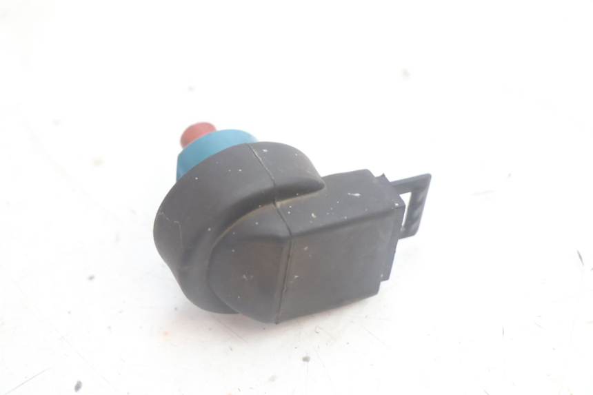 photo de INTERRUPTOR PIAGGIO ZIP IGET 4T 50 (2021 - 2023) - Otra perspectiva