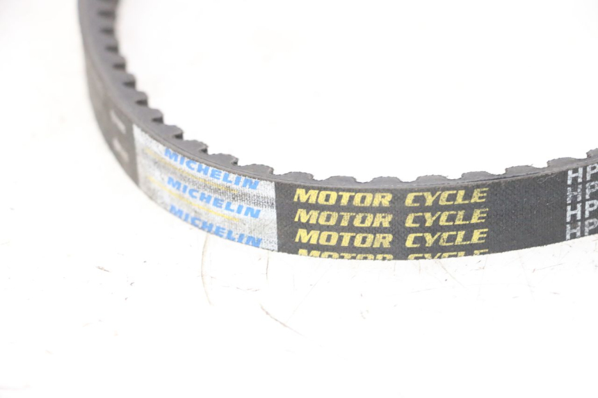 photo de CORREA PEUGEOT KISBEE 4T 50 (2018 - 2022) - Primer plano técnico