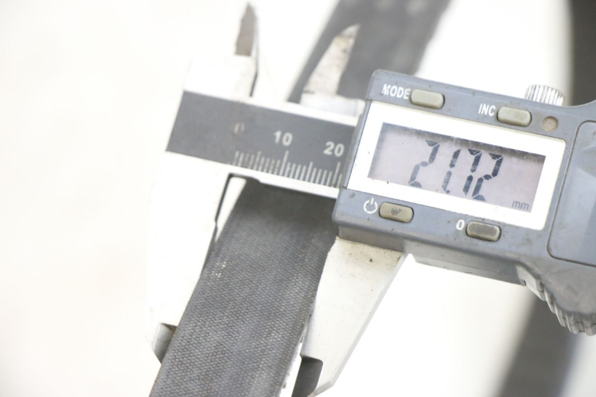 photo de CORREA YAMAHA X-MAX XMAX 250 (2006 - 2009) - Detalle de la pieza