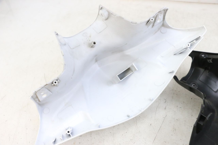 photo de CUBIERTA DEL MANILLAR KYMCO AGILITY 4T 50 (2018 - 2022) - Zoom sobre los componentes