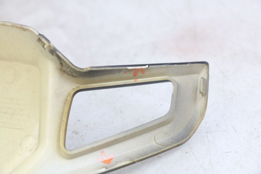 photo de CUBIERTA DEL MANILLAR NECO ALEXONE 125 (2017 - 2024) - Otra vista del artículo