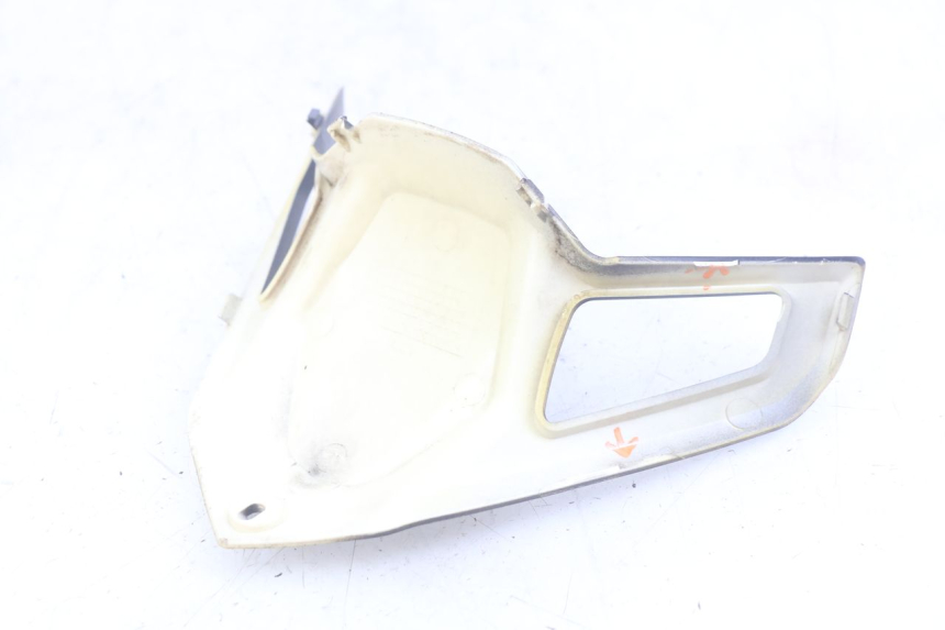 photo de CUBIERTA DEL MANILLAR NECO ALEXONE 125 (2017 - 2024) - Zoom sobre los componentes