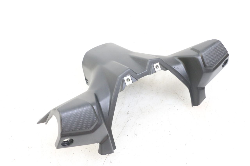 photo de CUBIERTA DE MANILLAR TRASERO YAMAHA AEROX 2T 50 (2013 - 2017) - Detalle de la pieza