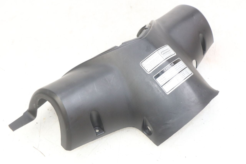 photo de CUBIERTA DE MANILLAR TRASERO. KYMCO AGILITY 16+ 4T 50 (2018 - 2023) - Detalles de los puntos de fijación