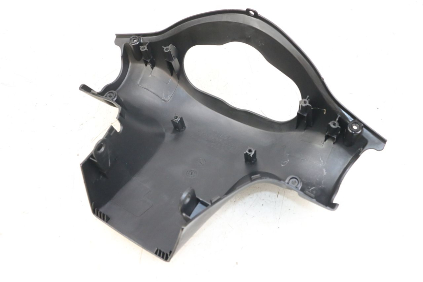 photo de CUBIERTA DE MANILLAR TRASERO KYMCO AGILITY 4T 50 (2018 - 2022) - Otra perspectiva