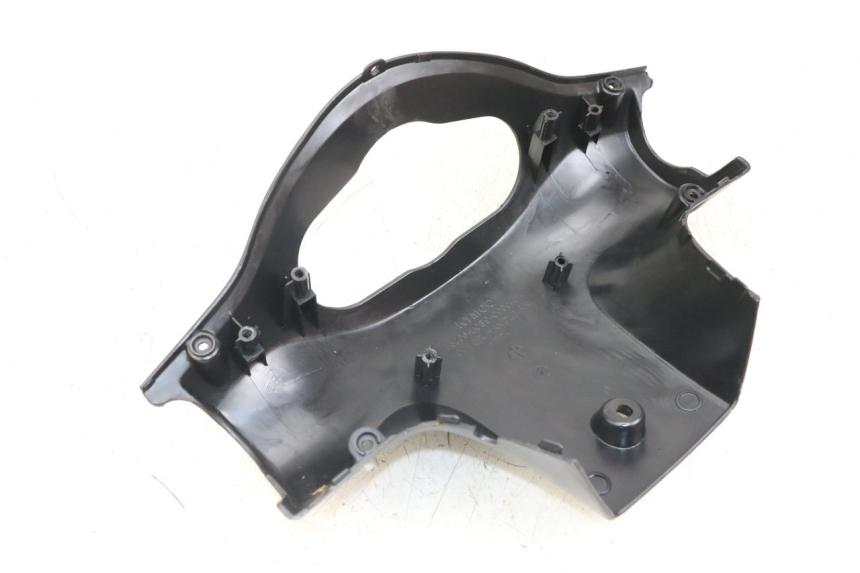 photo de CUBIERTA DE MANILLAR TRASERO KYMCO AGILITY 4T 50 (2005 - 2018) - Primer plano técnico