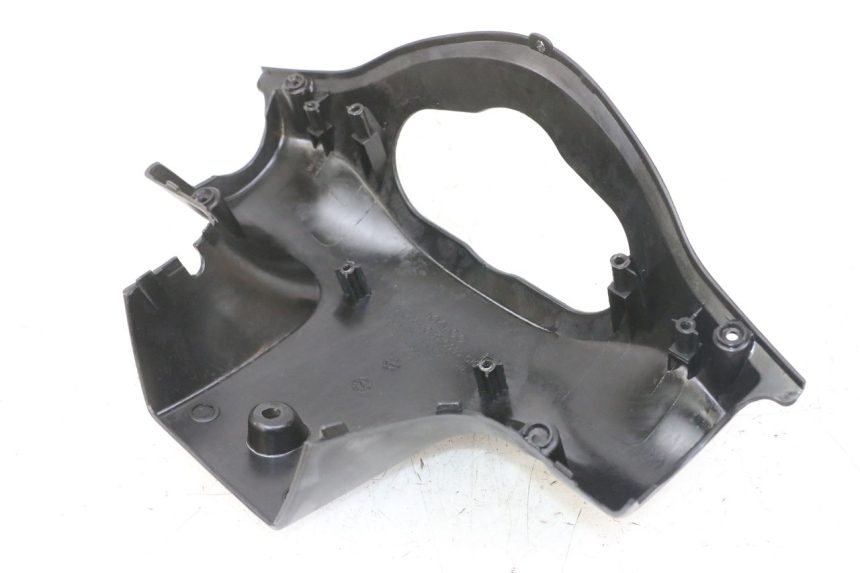 photo de CUBIERTA DE MANILLAR TRASERO KYMCO AGILITY 4T 50 (2005 - 2018) - Detalle de la pieza