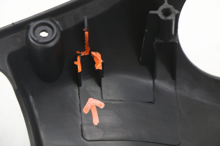 photo de TAPA MANILLAR DELANTERO KYMCO AGILITY CARRY 50 (2011 - 2020) - Estado de la superficie y material