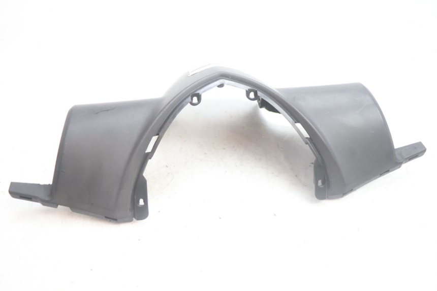 photo de CUBIERTA DE MANILLAR TRASERO KYMCO AGILITY CITY 2T 50 (2008 - 2016) - Primer plano técnico
