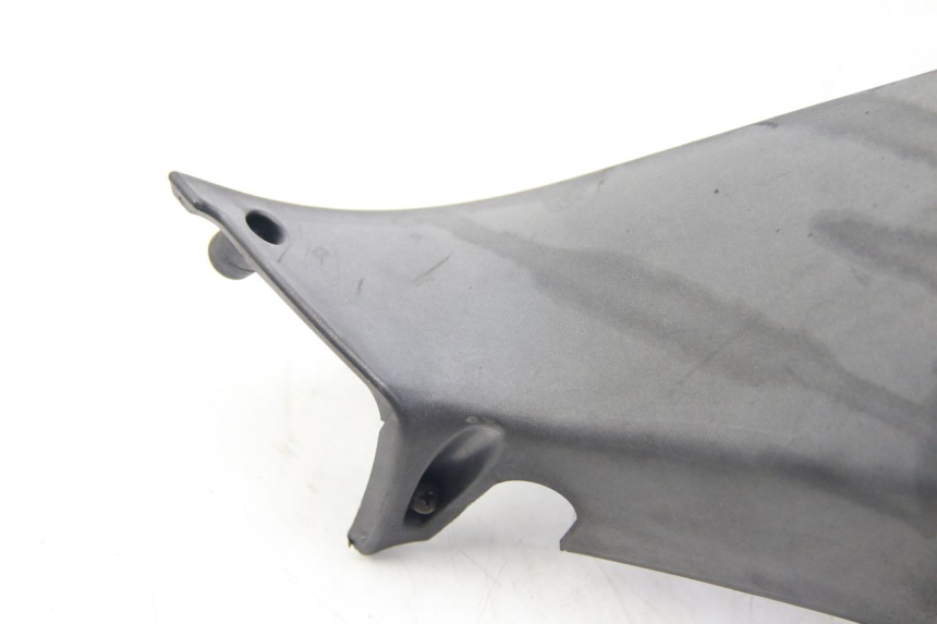 photo de CUBIERTA DE MANILLAR TRASERO APRILIA ATLANTIC 500 (2002 - 2003) - Otra vista del artículo