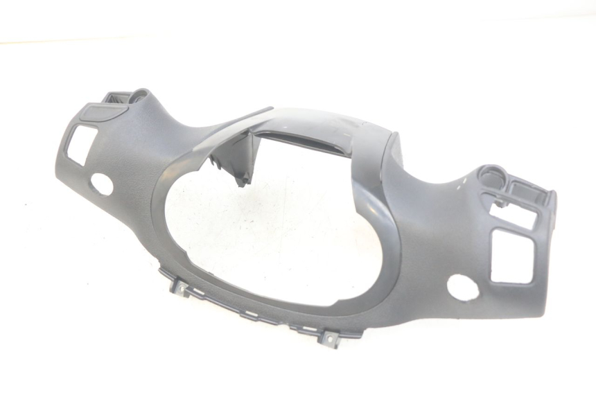 photo de CUBIERTA DE MANILLAR TRASERO PIAGGIO BEVERLY 125 (2010 - 2015) - Características distintivas