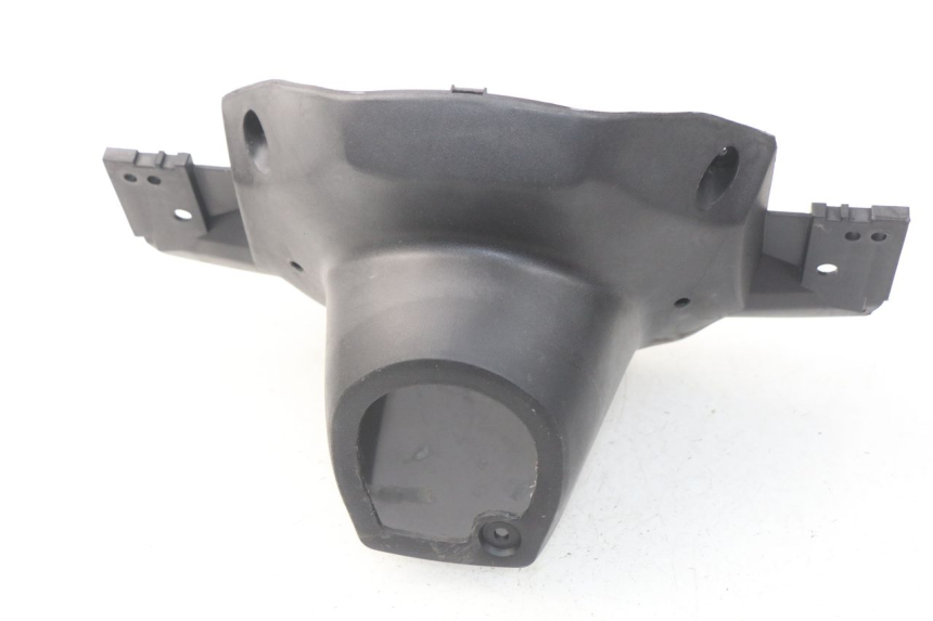 photo de TAPA MANILLAR DELANTERO PGO BIG MAX 50 (2001 - 2009) - Zoom estado de uso