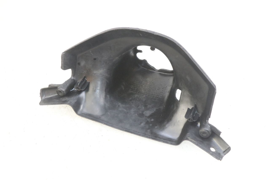 photo de CUBIERTA DEL MANILLAR TRASERO MBK BOOSTER SPIRIT 50 (1999 - 2003) - Primer plano técnico