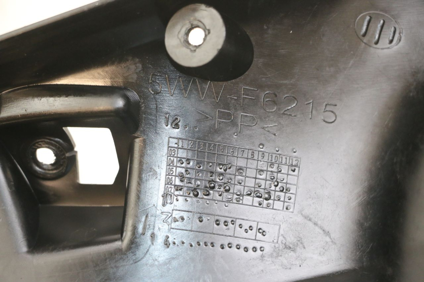 photo de CUBIERTA DEL MANILLAR TRASERO MBK BOOSTER SPIRIT 50 (2004 - 2017) - Zoom estado de uso