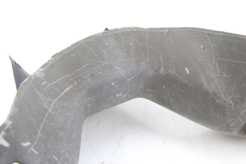 photo de CUBIERTA DE MANILLAR TRASERO. SUZUKI BURGMAN 125 (2007 - 2014) - Características distintivas