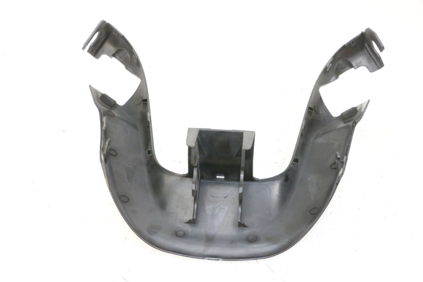 photo de TAPA MANILLAR DELANTERO SUZUKI BURGMAN 650 (2013 - 2020) - Primer plano técnico