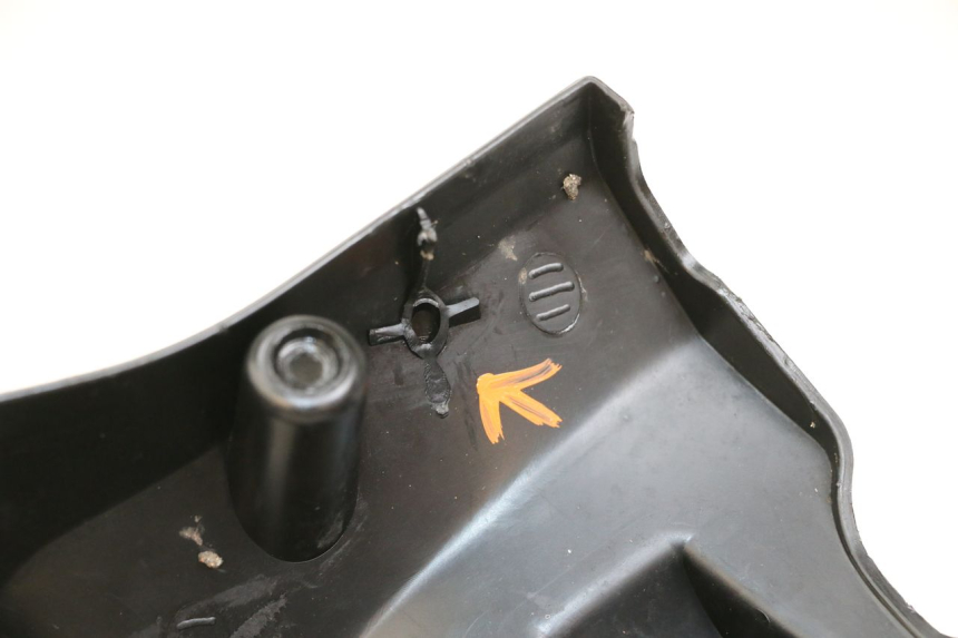 photo de CUBIERTA DE MANILLAR TRASERO. YAMAHA BW'S 50 (2004 - 2017) - Recambio usado revisado