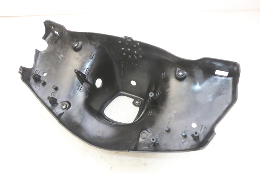 photo de CUBIERTA DE MANILLAR TRASERO TGB CITY 2 50 (2009 - 2013) - Detalles de los puntos de fijación