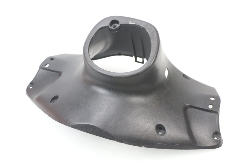 photo de TAPA MANILLAR DELANTERO REVATTO CITYONE 125 (2006 - 2007) - Detalles de los puntos de fijación