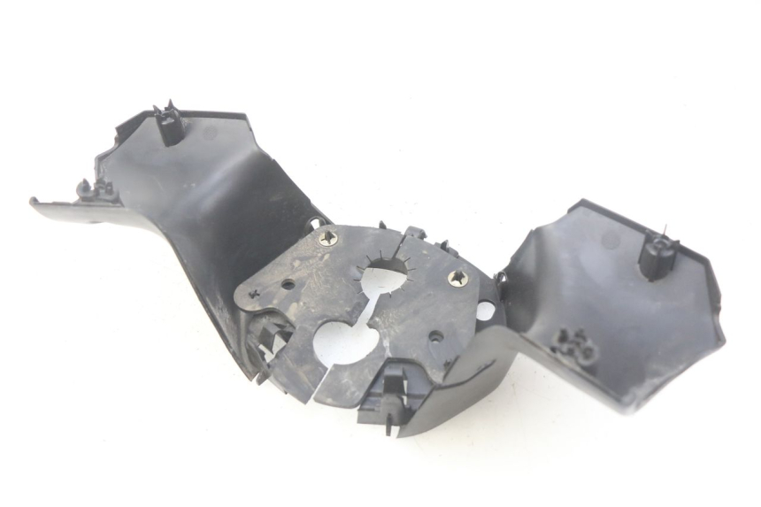 photo de CUBIERTA DEL MANILLAR TRASERO PEUGEOT CITYSTAR 125 (2011 - 2017) - Zoom estado de uso