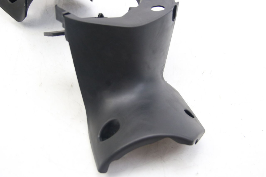 photo de CUBIERTA DEL MANILLAR TRASERO PEUGEOT CITYSTAR 125 (2011 - 2017) - Zoom estado de uso