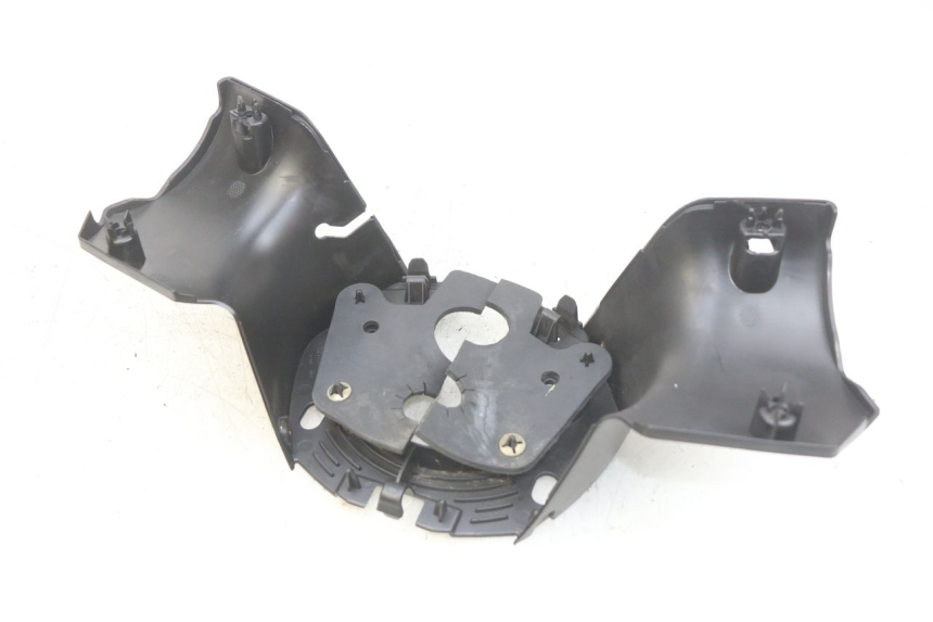 photo de CUBIERTA DEL MANILLAR TRASERO PEUGEOT CITYSTAR 125 (2011 - 2017) - Vista principal