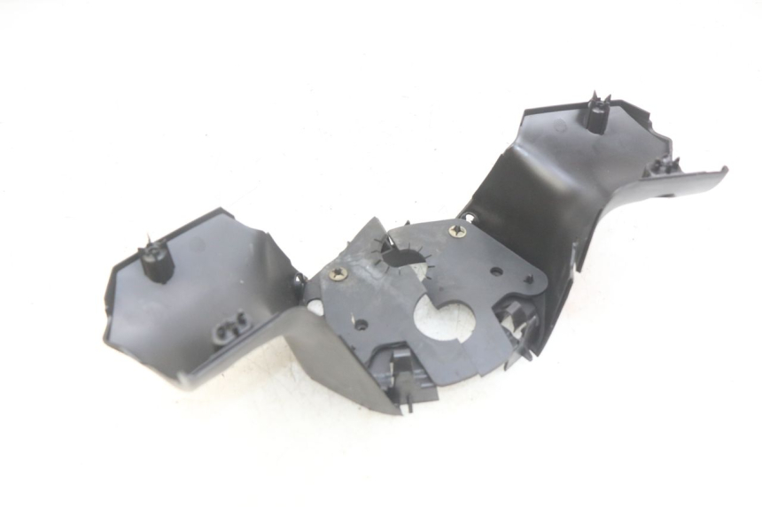 photo de CUBIERTA DEL MANILLAR TRASERO PEUGEOT CITYSTAR 125 (2011 - 2017) - Zoom estado de uso