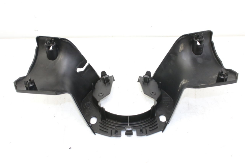 photo de CUBIERTA DE MANILLAR TRASERO PEUGEOT CITYSTAR 50 (2013 - 2017) - Recambio usado revisado