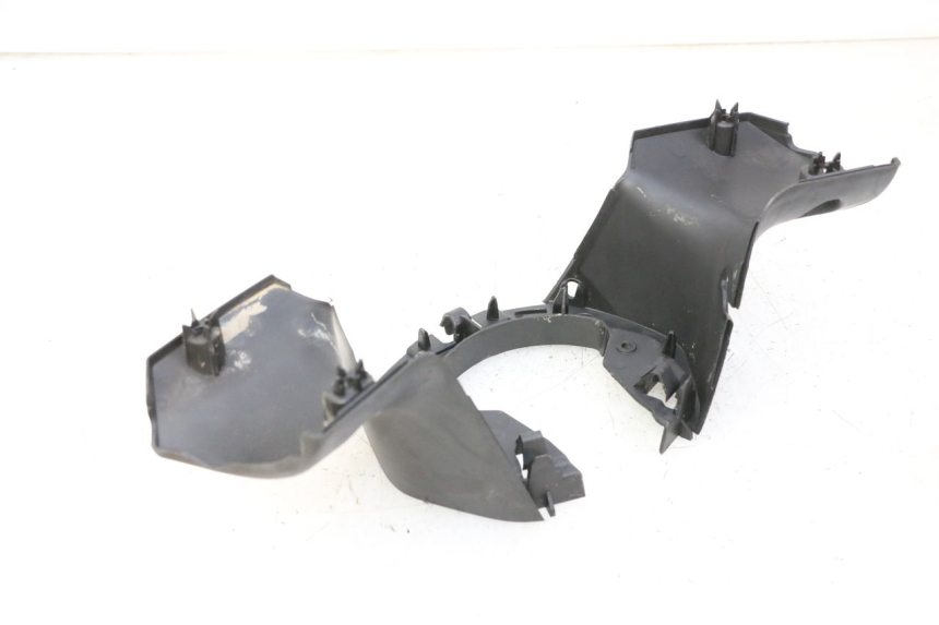 photo de CUBIERTA DE MANILLAR TRASERO PEUGEOT CITYSTAR 50 (2013 - 2017) - Detalle de la pieza