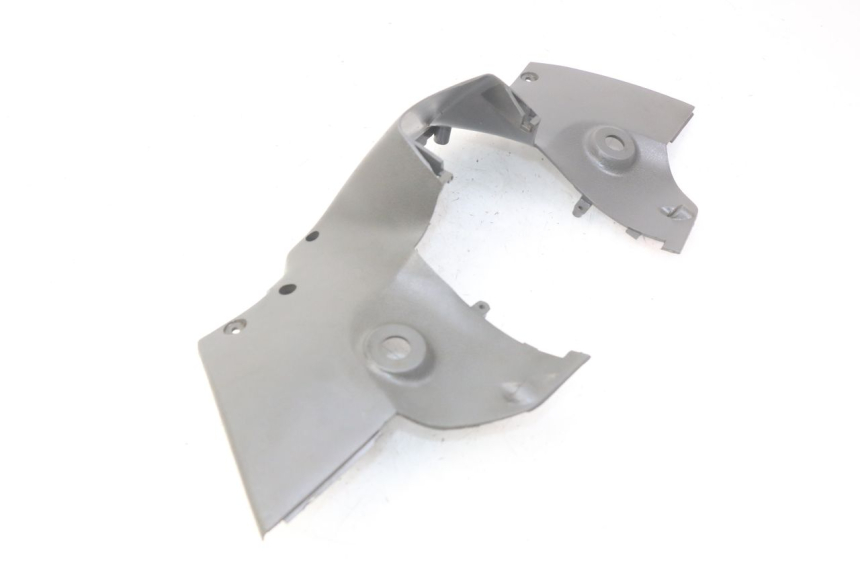 photo de CUBIERTA DE MANILLAR TRASERO SUZUKI CP 80 (1985 - 1996) - Detalle de la pieza