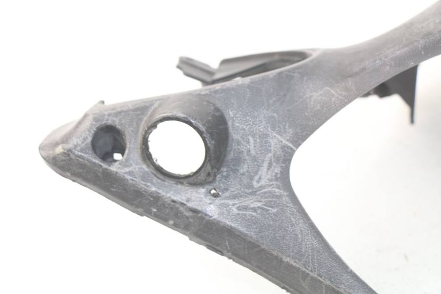 photo de CUBIERTA DE MANILLAR TRASERO YAMAHA CYGNUS X INJECTION 125 (2007 - 2013) - Otra perspectiva