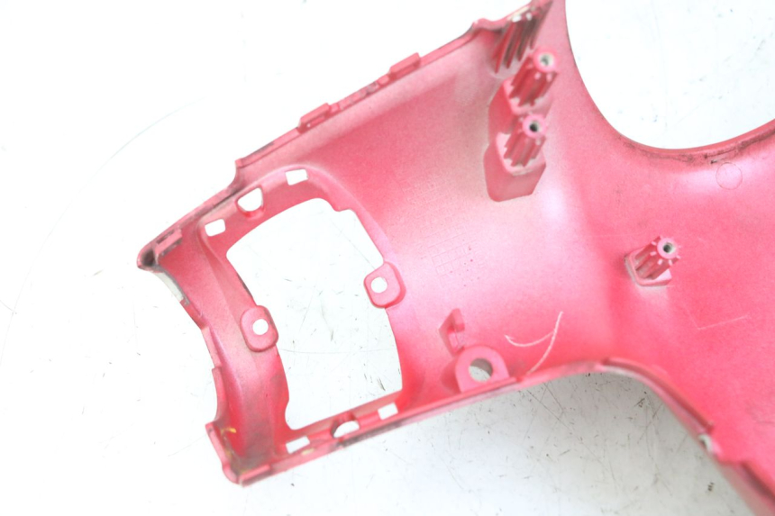 photo de TAPA MANILLAR DELANTERO PEUGEOT DJANGO 4T 50 (2014 - 2019) - Primer plano técnico