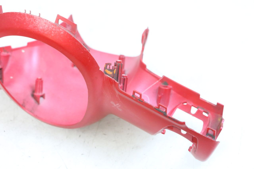 photo de TAPA MANILLAR DELANTERO PEUGEOT DJANGO 4T 50 (2014 - 2019) - Detalles de los puntos de fijación