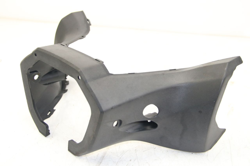photo de CUBIERTA DEL MANILLAR TRASERO KYMCO DOWNTOWN ABS 125 (2015 - 2017) - Primer plano técnico