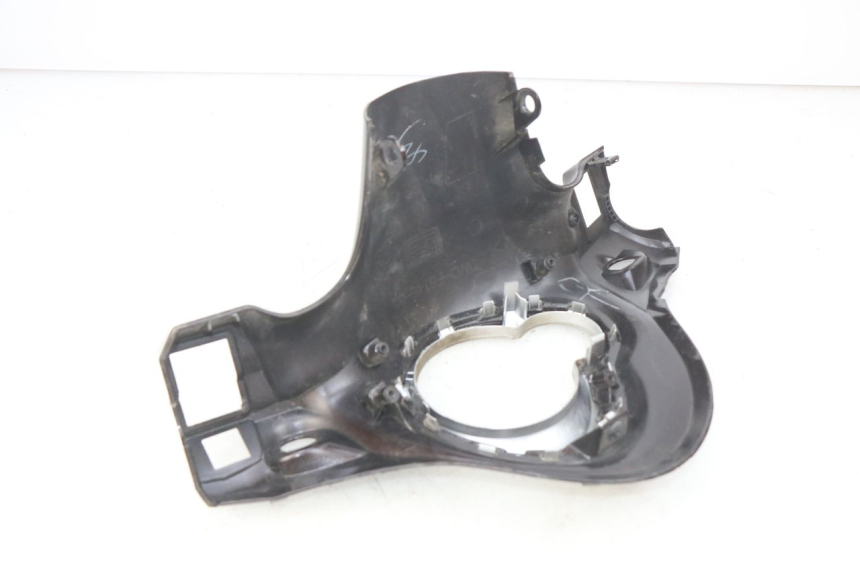 photo de CUBIERTA DEL MANILLAR TRASERO YAMAHA D'ELIGHT DELIGHT 115 (2013 - 2017) - Otra vista del artículo