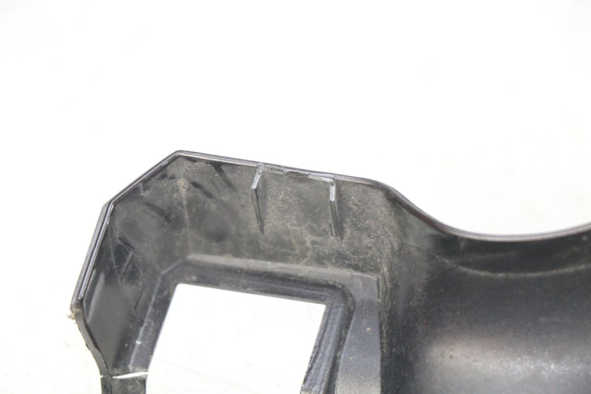 photo de CUBIERTA DEL MANILLAR TRASERO YAMAHA D'ELIGHT DELIGHT 115 (2013 - 2017) - Primer plano técnico