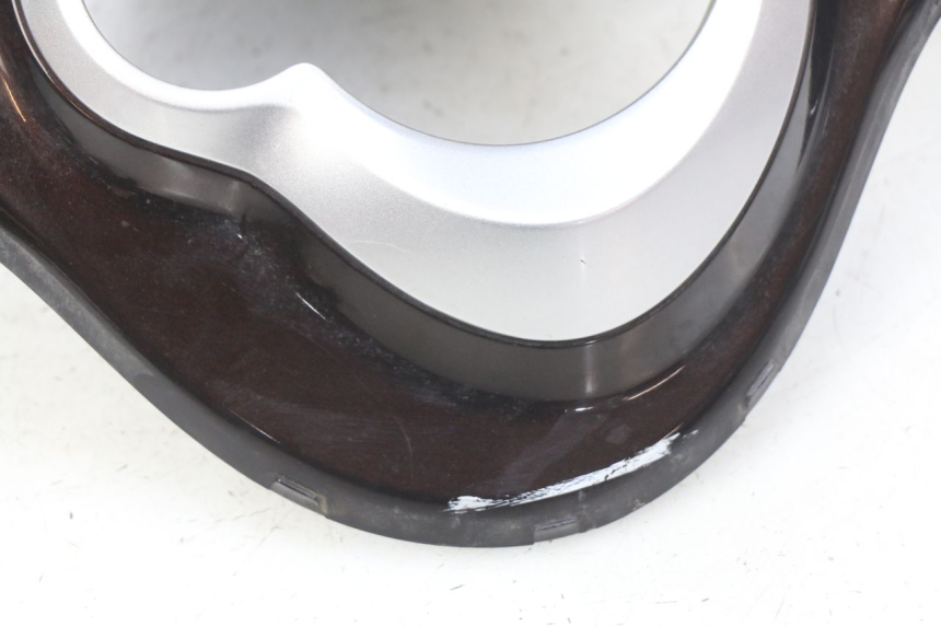 photo de CUBIERTA DEL MANILLAR TRASERO YAMAHA D'ELIGHT DELIGHT 115 (2013 - 2017) - Estado de la superficie y material