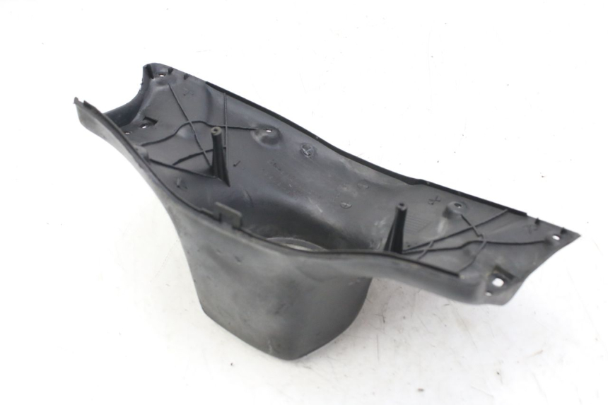 photo de CUBIERTA DE MANILLAR TRASERO KEEWAY F-ACT FACT 50 (2006 - 2011) - Detalles de los puntos de fijación