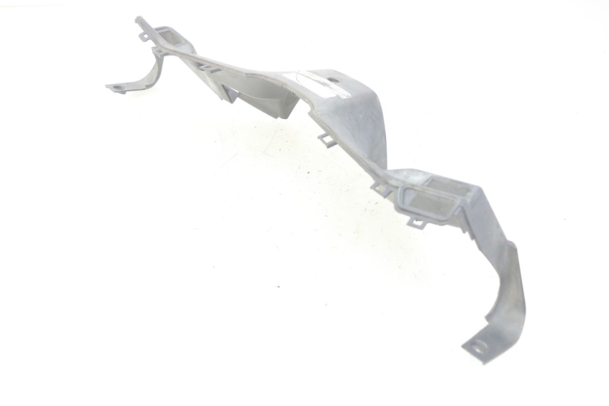 photo de CUBIERTA DE MANILLAR TRASERO HONDA FES PANTHEON 125 (2003 - 2007) - Detalle de la pieza