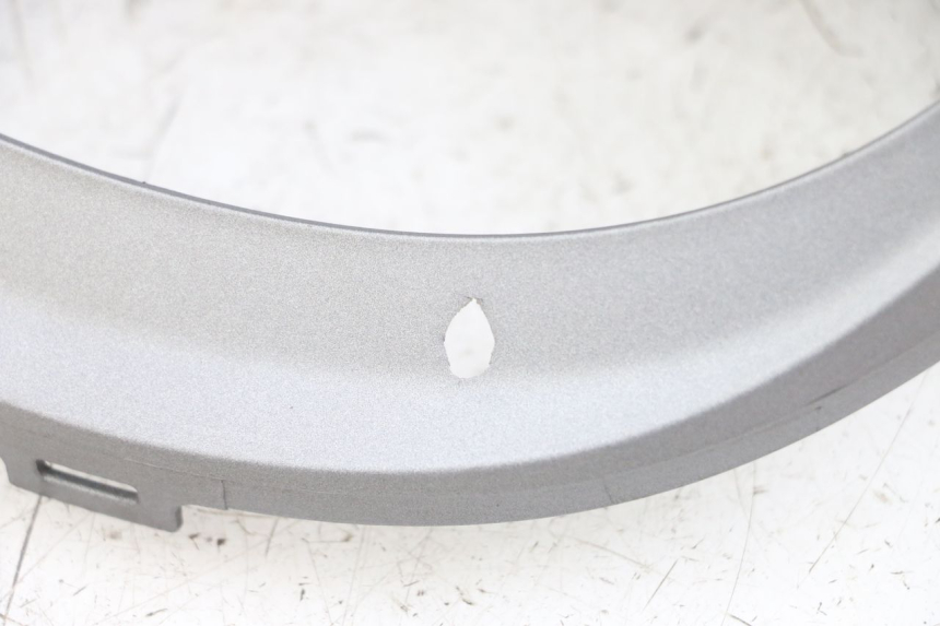 photo de CUBIERTA DE MANILLAR TRASERO SYM FIDDLE 3 III 125 (2014 - 2020) - Enfoque en la estructura