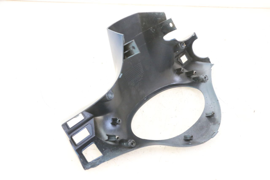 photo de TAPA MANILLAR DELANTERO SYM FIDDLE 125 (2008 - 2010) - Detalle de la pieza