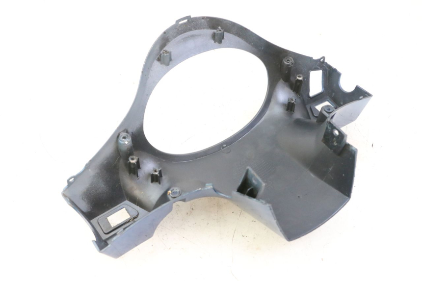 photo de TAPA MANILLAR DELANTERO SYM FIDDLE 125 (2008 - 2010) - Otra perspectiva