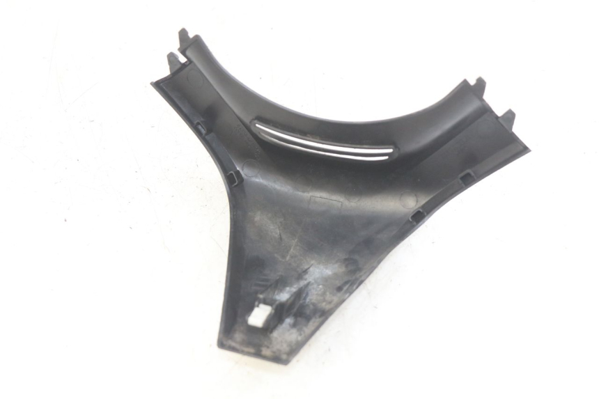 photo de CUBIERTA DE MANILLAR TRASERO. HONDA FJS SILVERWING SILVER WING 400 (2009 - 2016) - Zoom estado de uso