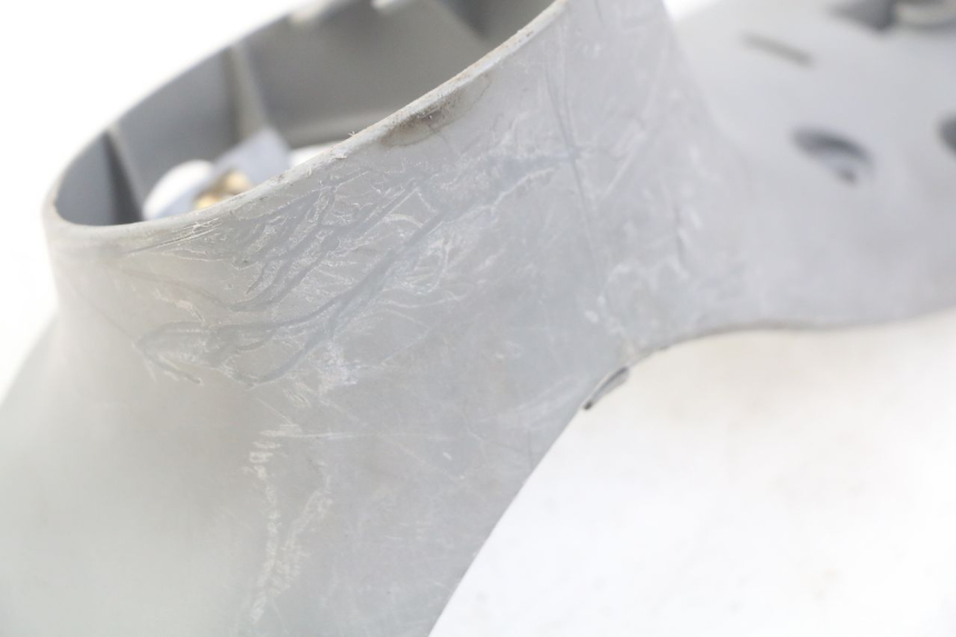 photo de CUBIERTA DE MANILLAR TRASERO MBK FLIPPER 50 (2004 - 2012) - Primer plano técnico