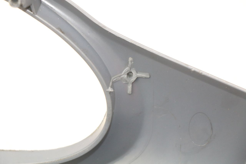 photo de CUBIERTA DE MANILLAR TRASERO PIAGGIO FLY 100 (2006 - 2010) - Otra perspectiva