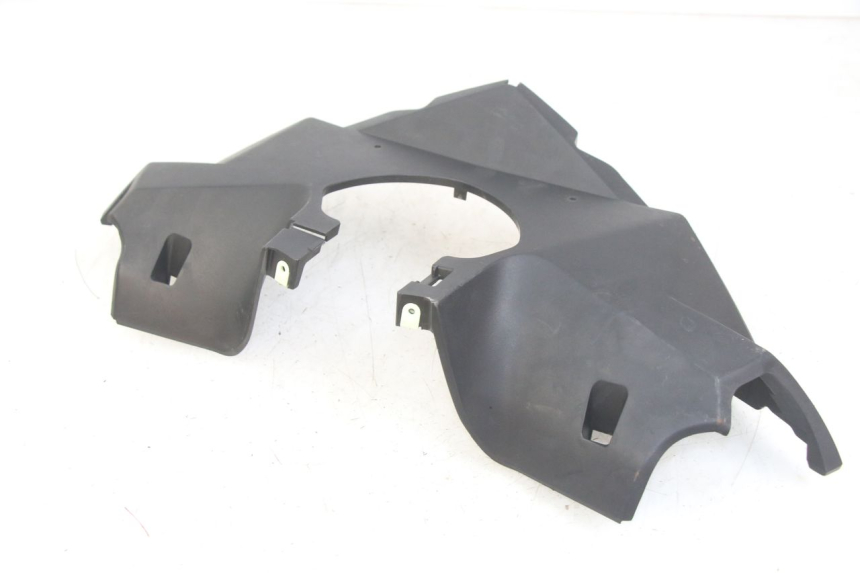 photo de TAPA MANILLAR DELANTERO PEUGEOT GEOPOLIS RS 125 (2007 - 2009) - Detalle de la pieza