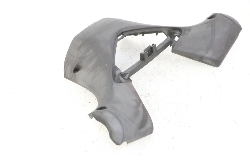 photo de TAPA MANILLAR DELANTERO GILERA NEXUS 300 (2008 - 2013) - Primer plano técnico