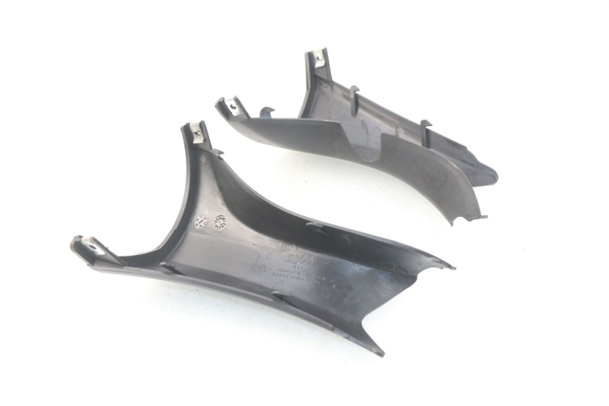 photo de TAPA MANILLAR DELANTERO SYM GTS EFI ABS 125 (2012 - 2016) - Zoom estado de uso