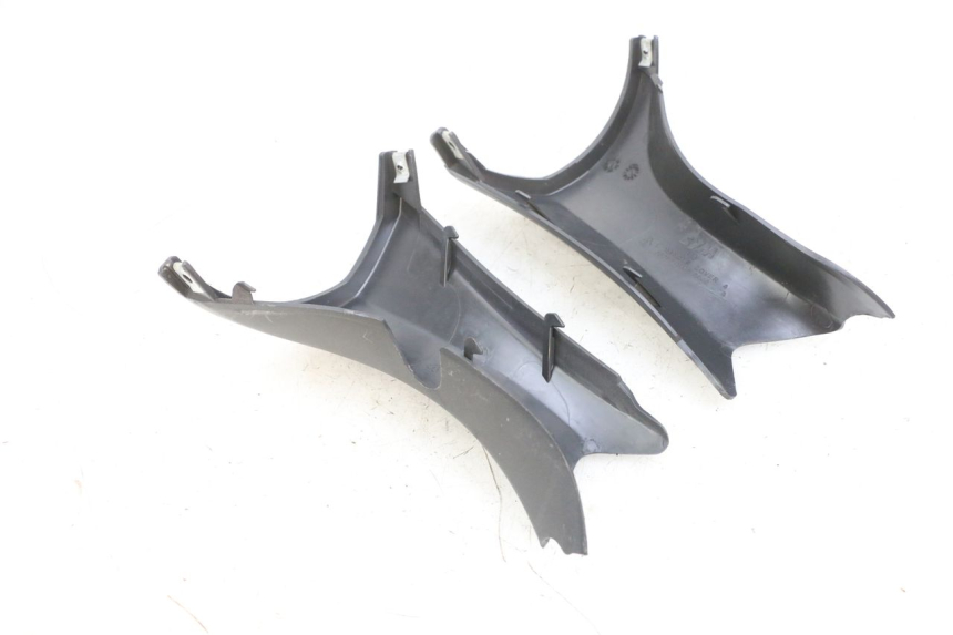 photo de TAPA MANILLAR DELANTERO SYM GTS EVO 125 (2009 - 2013) - Otra perspectiva